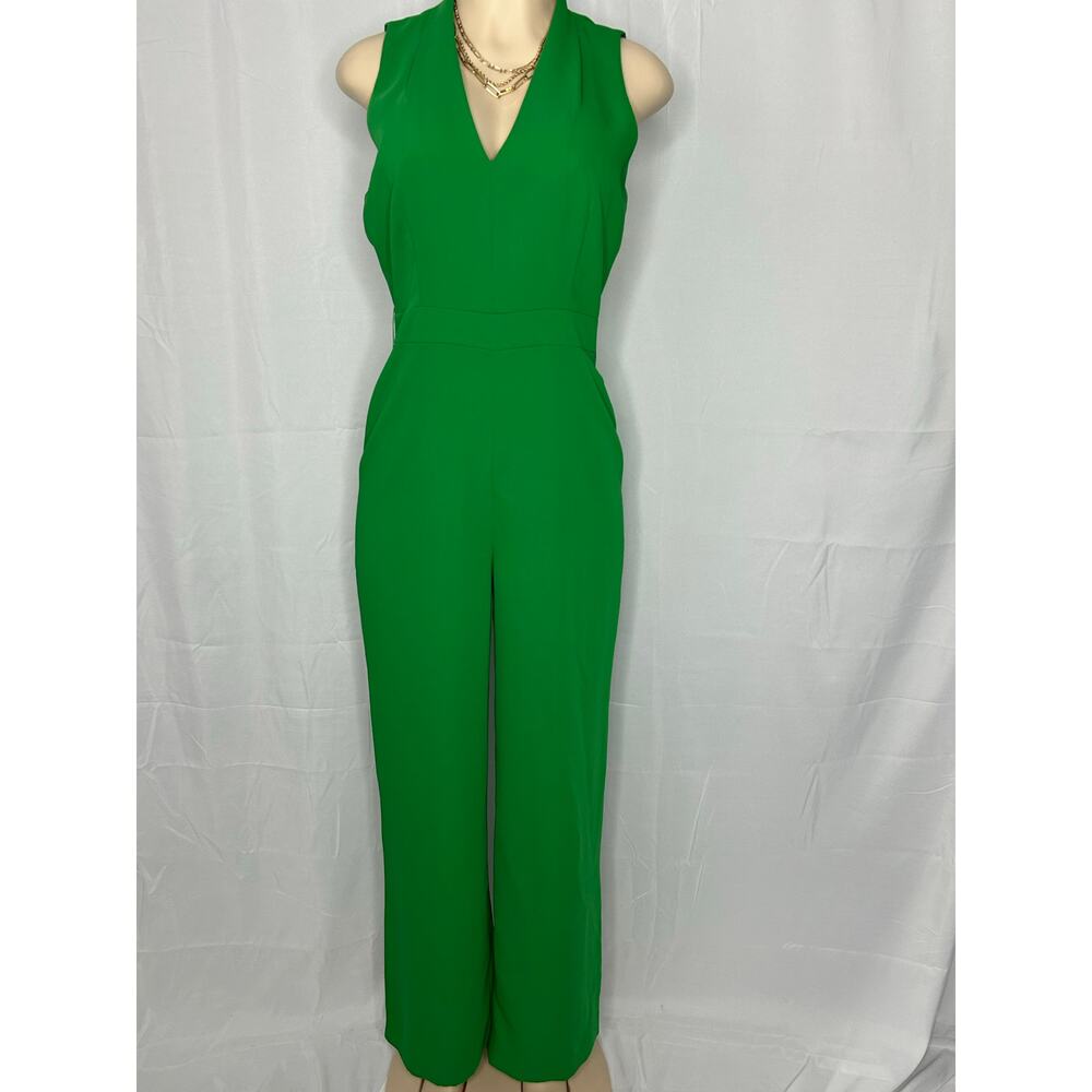 Classy colorful Antonio Melani Green Sleeveless V-Neck Tailored Jumpsuit Size 4